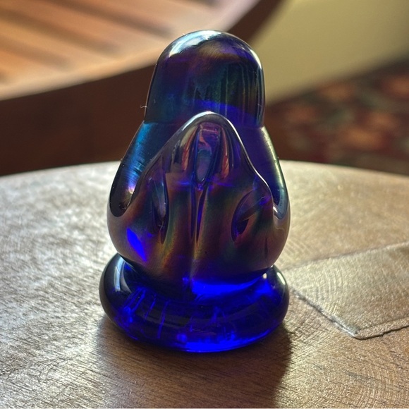 Leo Ward “Bluebird of Happiness” Iridescent Blue Glass Figurine signed & dated - Picture 13 of 14